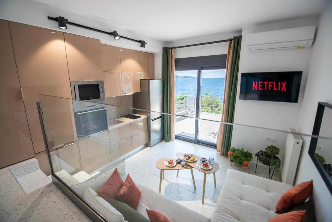 Anemos Seaside Apartment نيوس مارماراس المظهر الخارجي الصورة